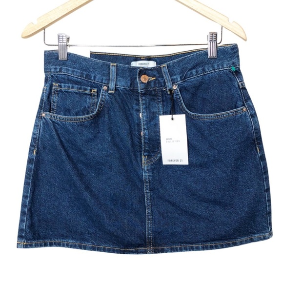 New with Tag Forever 21 Dark Wash Blue Denim Collection Button Fly Mini Skirt - Picture 1 of 16